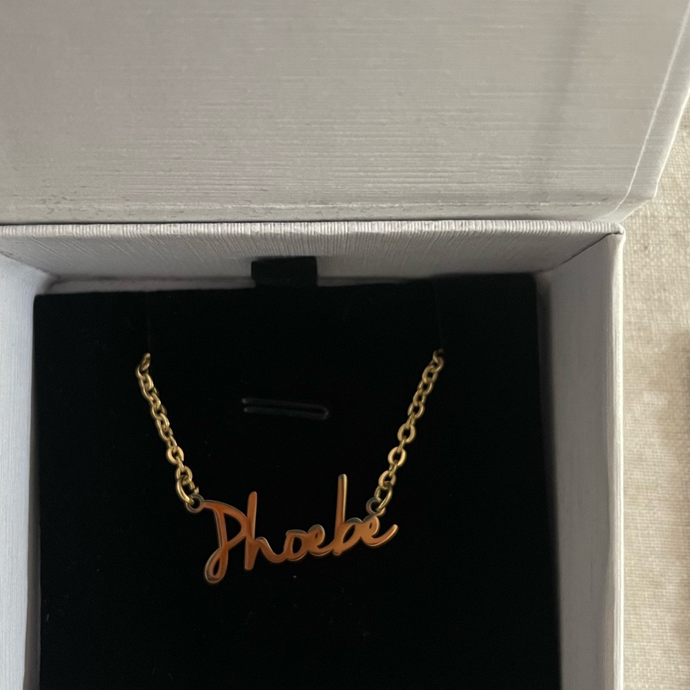 Mint & Lily 18k plated fairy name necklace - Phoebe